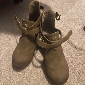 Pierre Dumas 6.5 booties